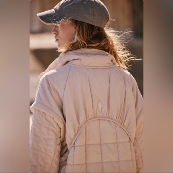 NWT Free People Priscilla Pullover Puffer Sz L PrimaLoft Cozy Retro Chic Outdoor - Picture 5 of 11